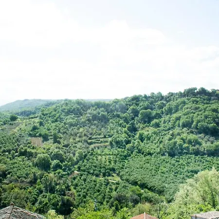 Semesterbostad Casa Nella Roccia *