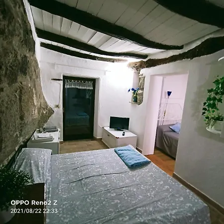 Casa Nella Roccia Bomarzo