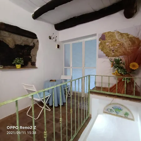 Casa Nella Roccia 보마르조
